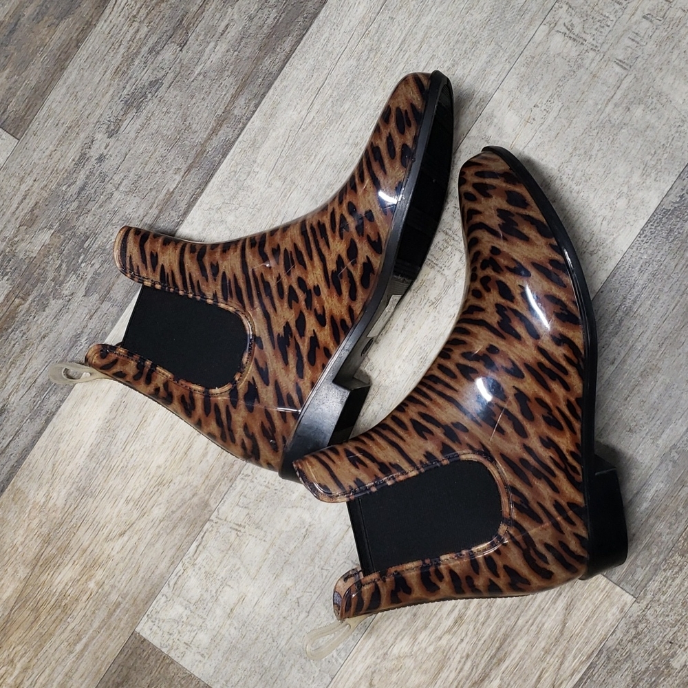 Leopard Rain boots